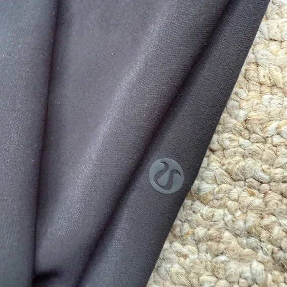 🍋 LULULEMON Black On The Fly Joggers Size 10 - Picture 13 of 13